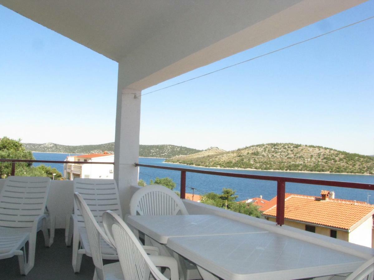 Apartments Sparada Mladen Grebastica Exterior photo